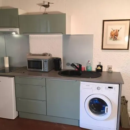 2-4 Couchages Situe Dans Un Magnifique Jardin Partage Semesterbostad Saint-Vivien (Charente-Maritime)